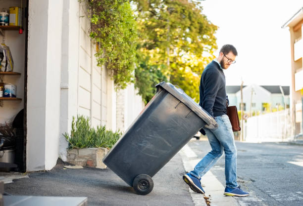 Best Construction Debris Removal  in London, CA