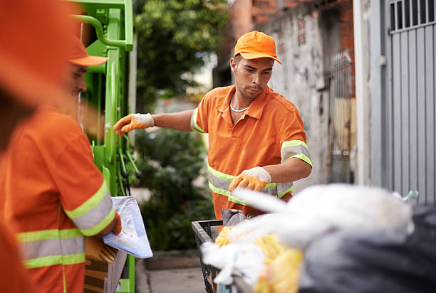 Best Yard Waste Removal  in London, CA