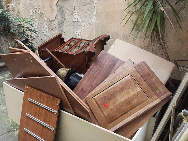Commercial Cleanout Services in London, CA